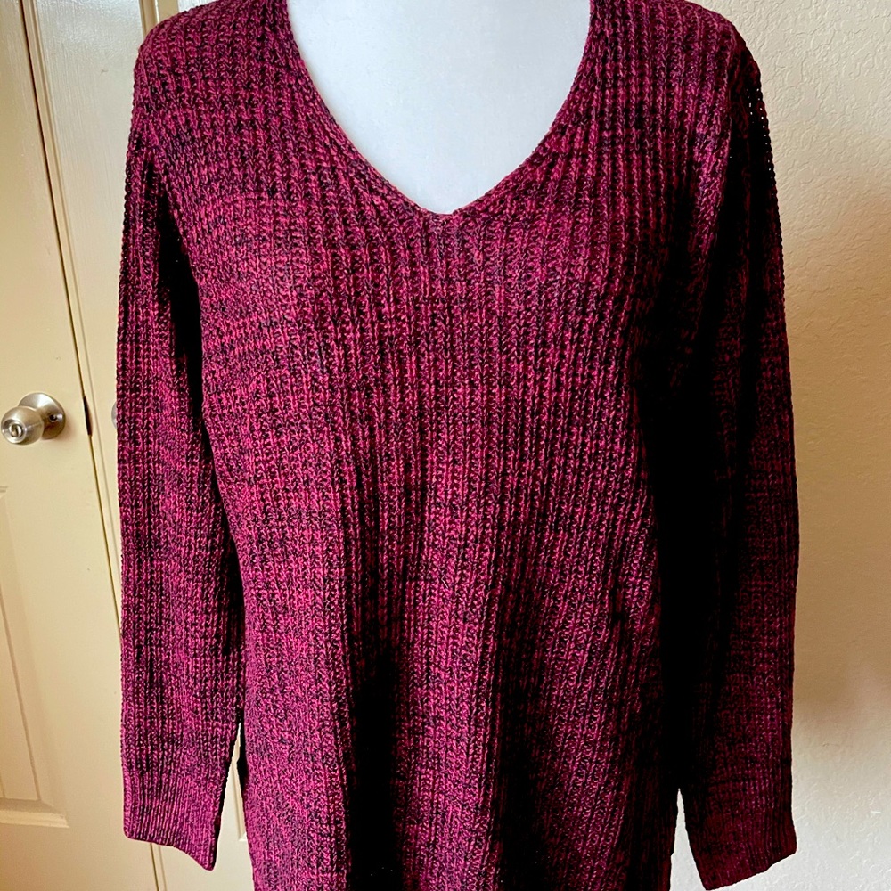 Sweater - Picture 8 of 8